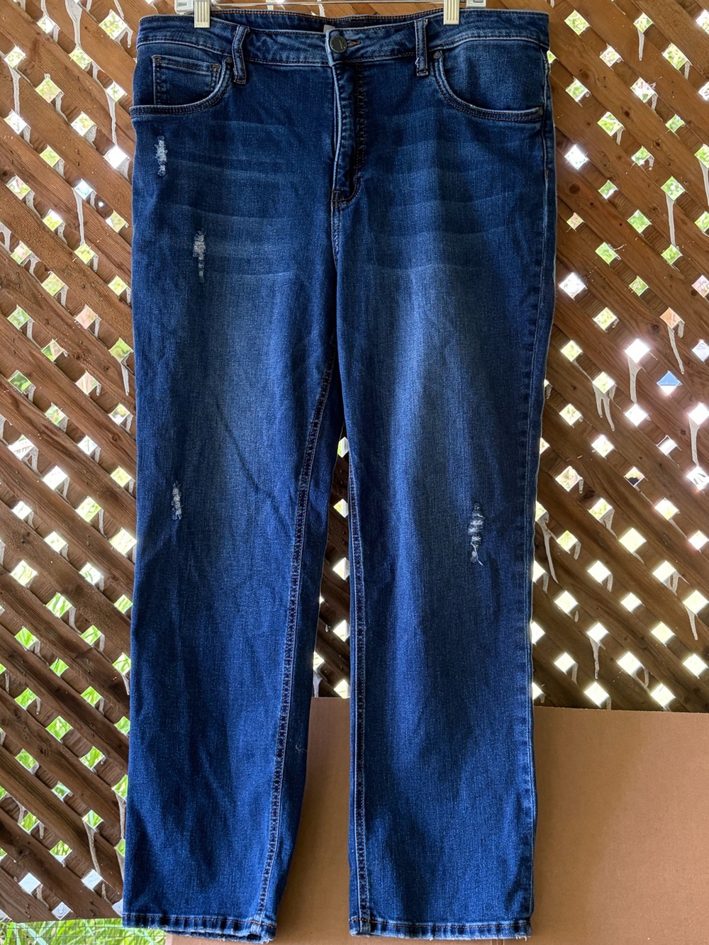 Kut from the Kloth Elizabeth High Waist Ankle Jeans - Picture 2 of 13